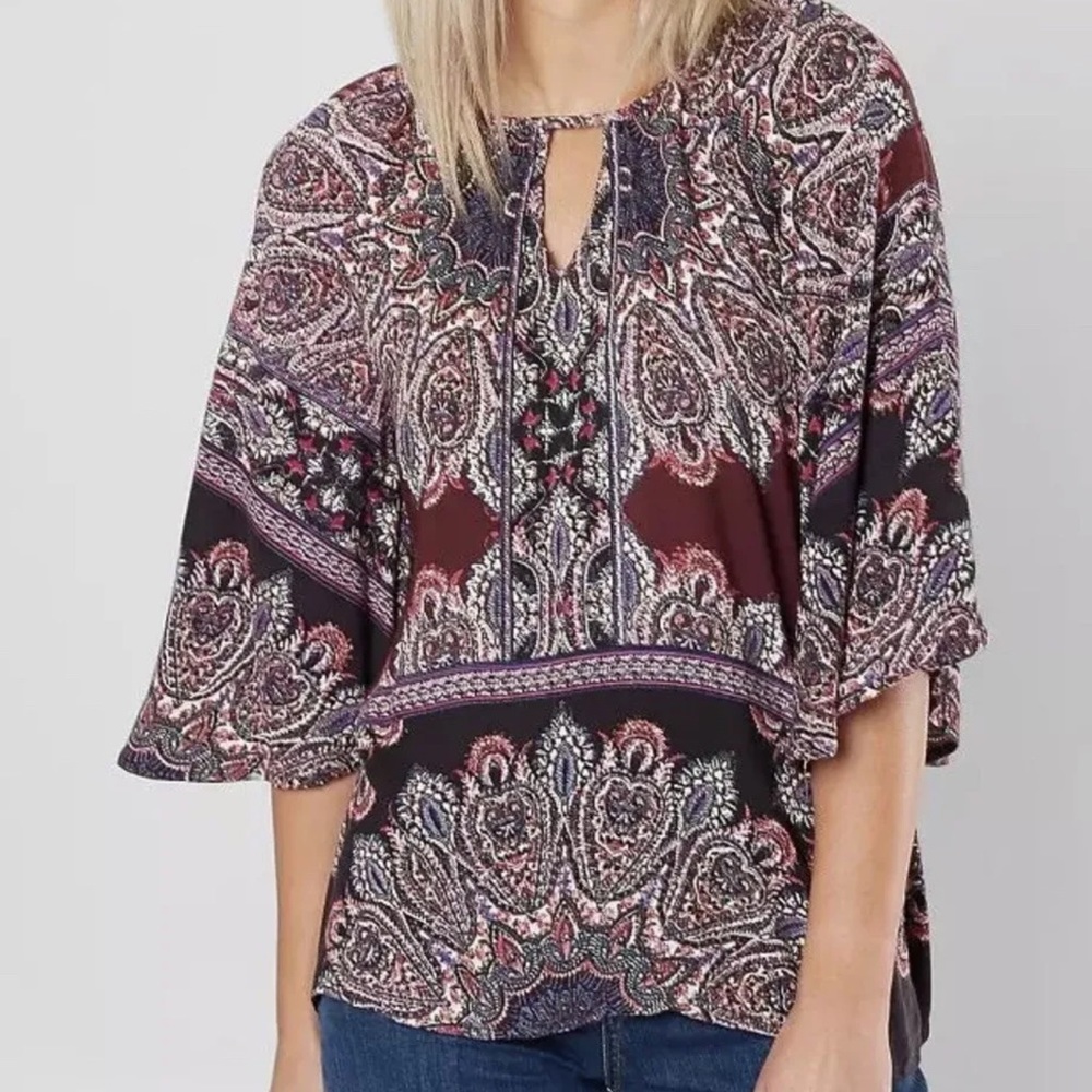 Daytrip Medallion Dolman Flutter Top Medium
